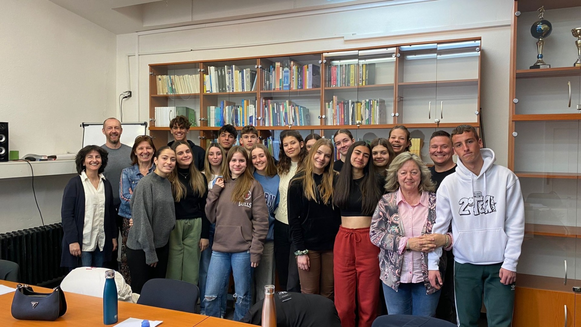 Naši študenti sa opäť stretli s priateľmi z Grécka v rámci programu Erasmus+ - Obrázok 5