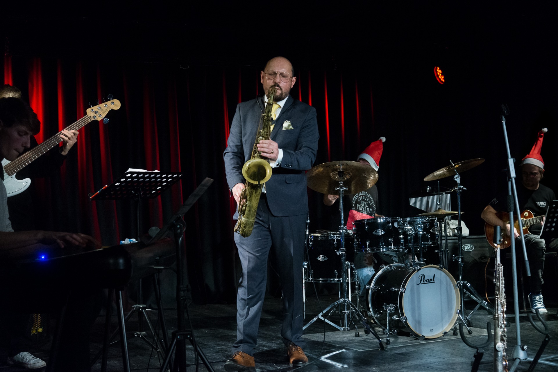 Vianočný jazzový koncert SKDK Bandu pod vedením Mila Suchomela - Obrázok 1