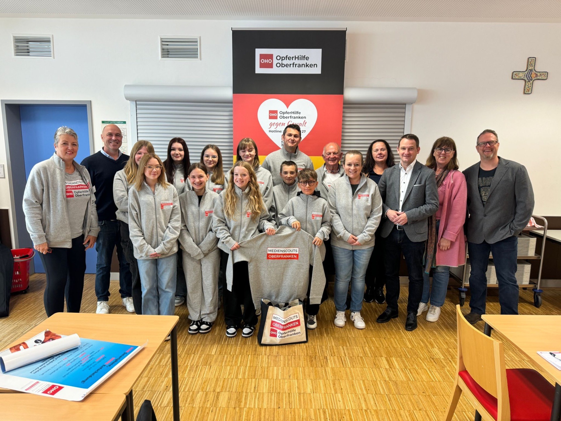 Mittelschule Burgebrach bildet 10 Schüler und Schülerinnen zu Medienscouts aus!! - Bild 1