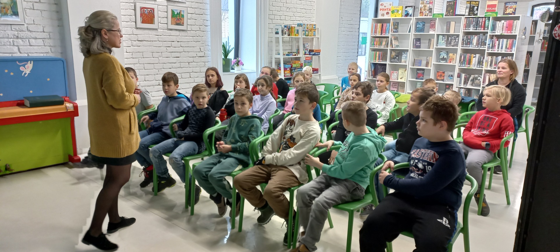 Návšteva  Knižnice pre mládež mesta Košice 3.A a 3.B - Obrázok 3