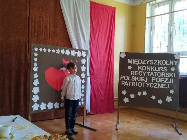 Międzyszkolny Konkurs Recytatorski Polskiej Poezji Patriotycznej - Obrazek 1