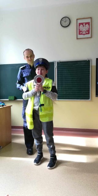 Wizyta policjanta w naszej szkole. - Obrazek 6