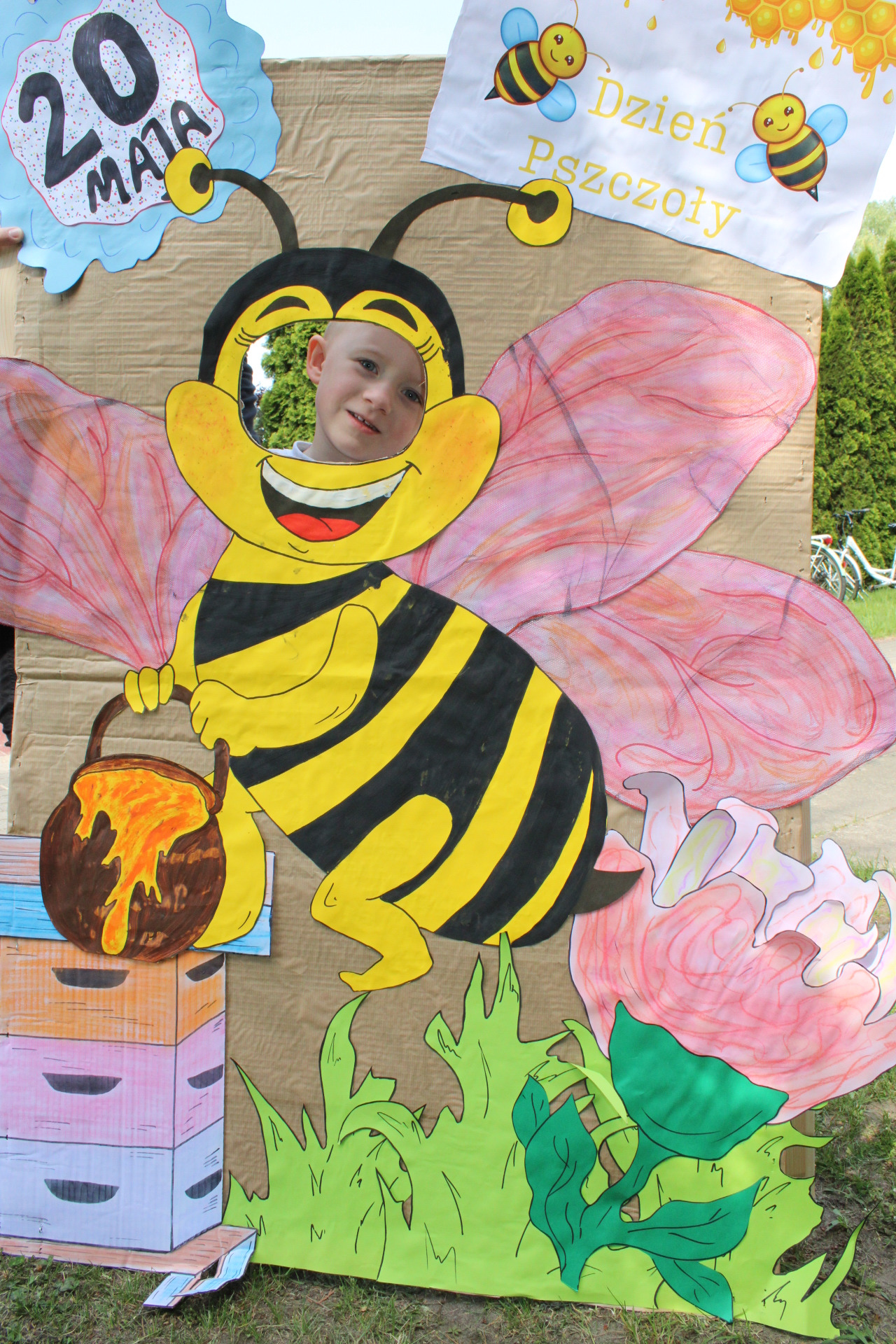 Pszczółka Maja i jej przygody 🐝 - Obrazek 3