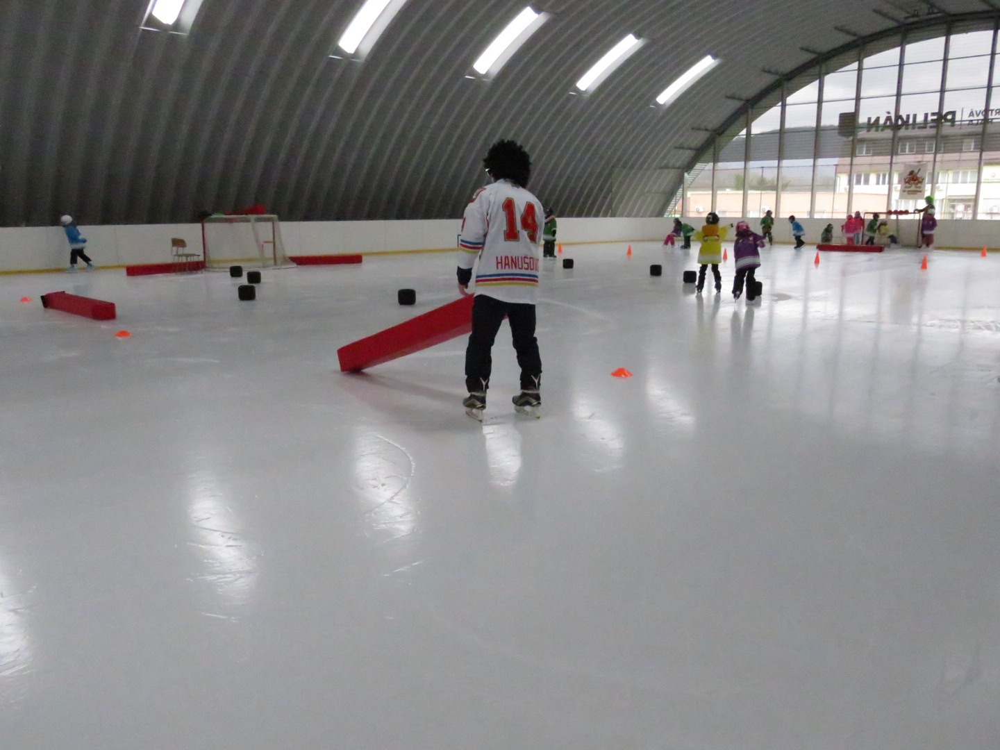 Školský korčuliarsky program pre žiakov prvého a druhého ročníka 19.-23.2.2024 - Obrázok 3