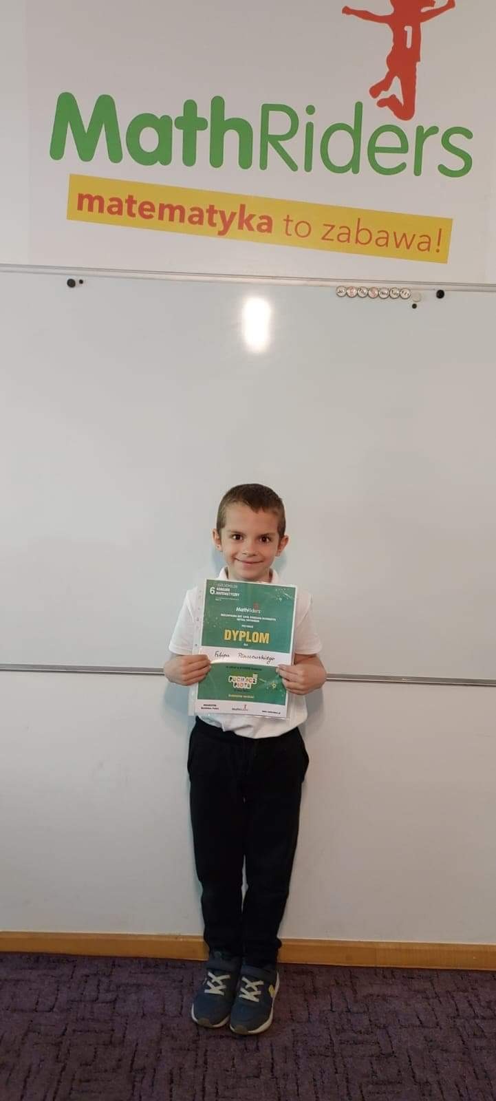Gratulujemy Filipowi z klasy 1 dostania się do 2 etapu w konkursie matematycznym!👍🥰❤️👏 - Obrazek 3