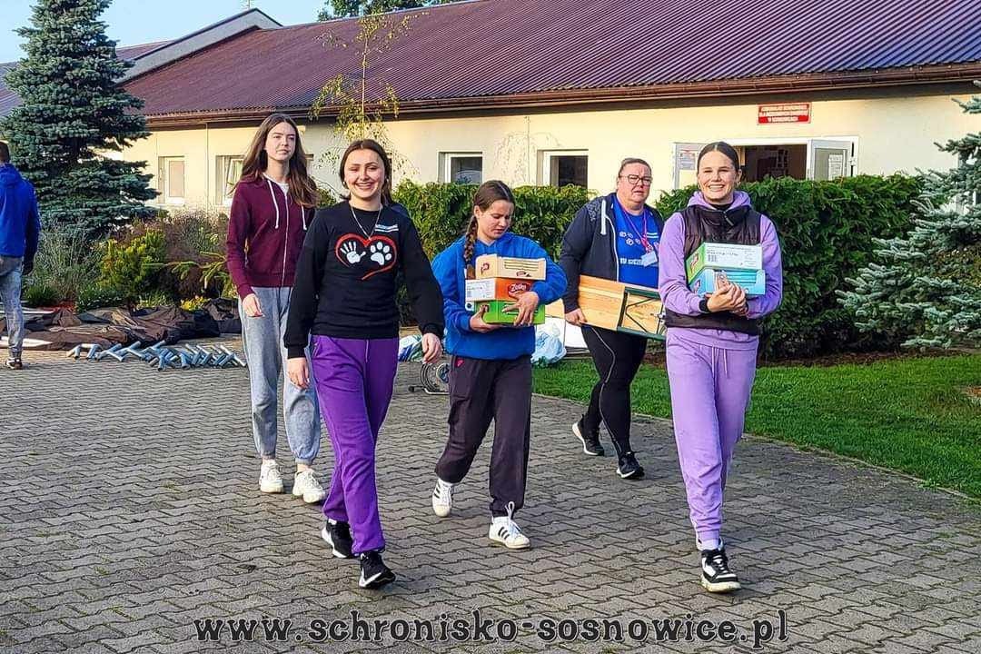 Wolontariusze wzięli udział w Sosnowickim Rajdzie na 6 Łapach - Obrazek 4